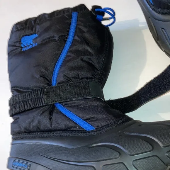 Sorel 12” Flurry Weather Snow Boots. Black and Royal.
