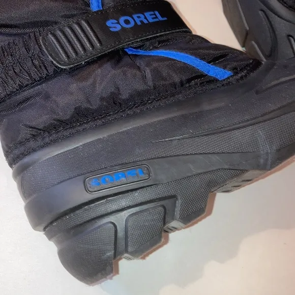 Sorel 12” Flurry Weather Snow Boots. Black and Royal.
