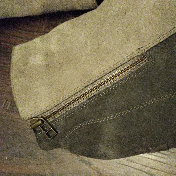 Sorel &quot;Joan of Arctic&quot; Wedge II Zip Ankle Boots