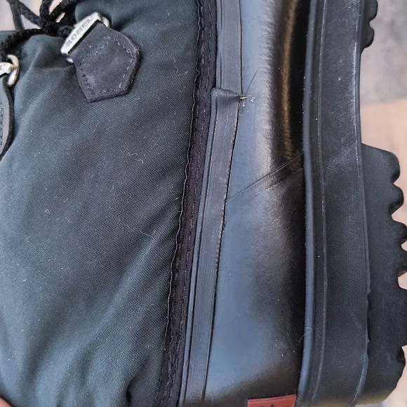 Sorel Black Faux Fur Wool lined Rubber  Winter Boots sz 9 Women's