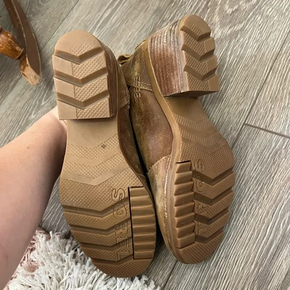 SOREL Cate Chelsea Boot 🥾
