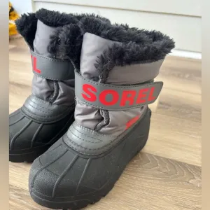 Sorel Grey Snow Commander Boots Boys Size 12