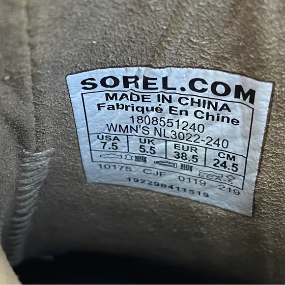 Sorel Joan Of Arctic Wedge Heel 7.5 US Taupe Chelsea Ankle Boots NL3022-240