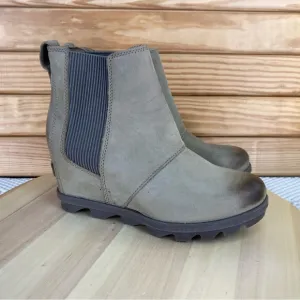 Sorel Joan Of Arctic Wedge Heel 7.5 US Taupe Chelsea Ankle Boots NL3022-240