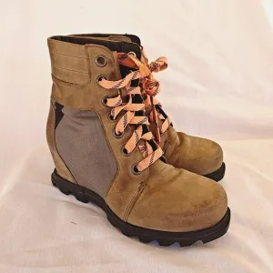 Sorel Joan of Arctic Wedge III Lexie Waterproof Leather Boots NL4365-052 Size 8