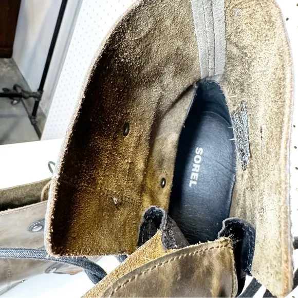 Sorel | Joan of Arctic Wedge Waterproof Winter Bootie in Distressed Tan Sz. 8