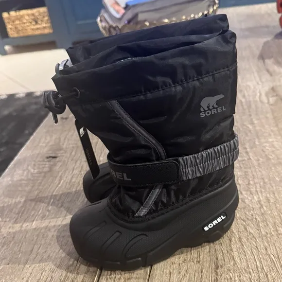 Sorel Kids Flurry Weather Snow Boots.