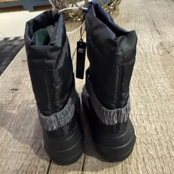 Sorel Kids Flurry Weather Snow Boots.