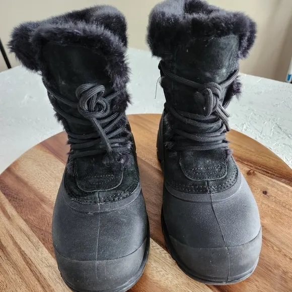 Sorel lace up winter snow boots size 10 all-weather waterproof black faux fur