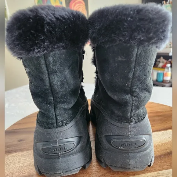 Sorel lace up winter snow boots size 10 all-weather waterproof black faux fur