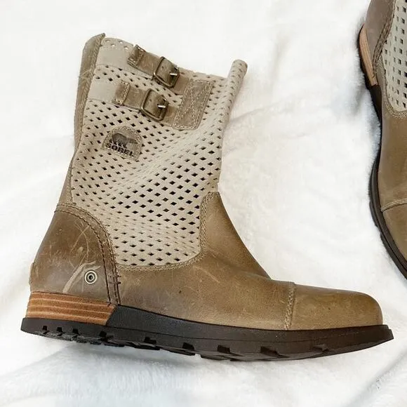 SOREL Major Pull-on Perforated Distressed leather boots Women's Size 7.5 taupe