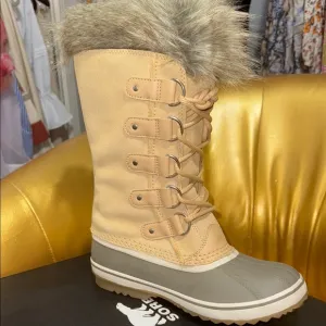 Sorel NIB Women's Tan and Gray Winter Boots