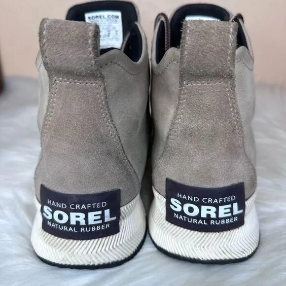 Sorel Out N About III Classic Water Proof Boot Size 9