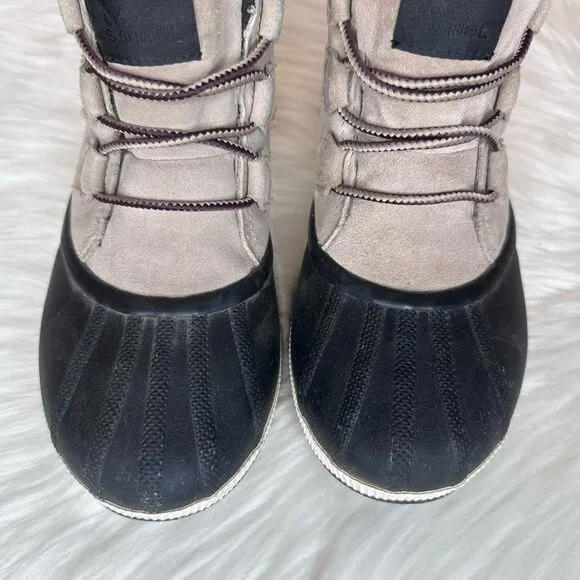 Sorel Out N About III Classic Water Proof Boot Size 9