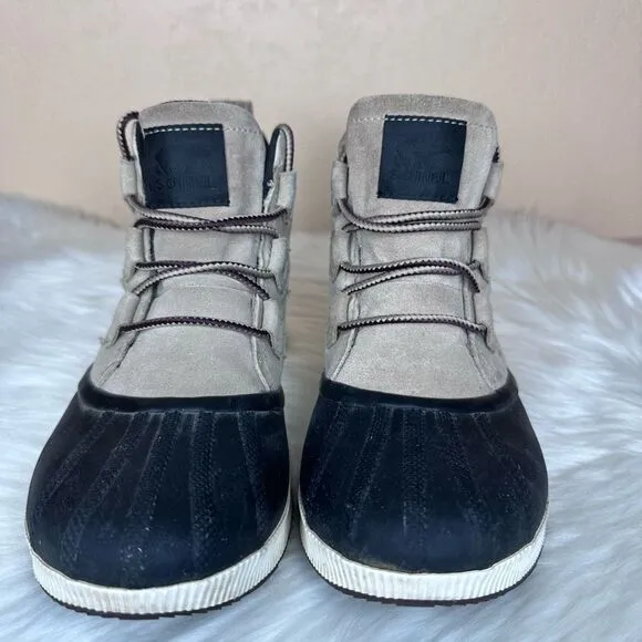 Sorel Out N About III Classic Water Proof Boot Size 9