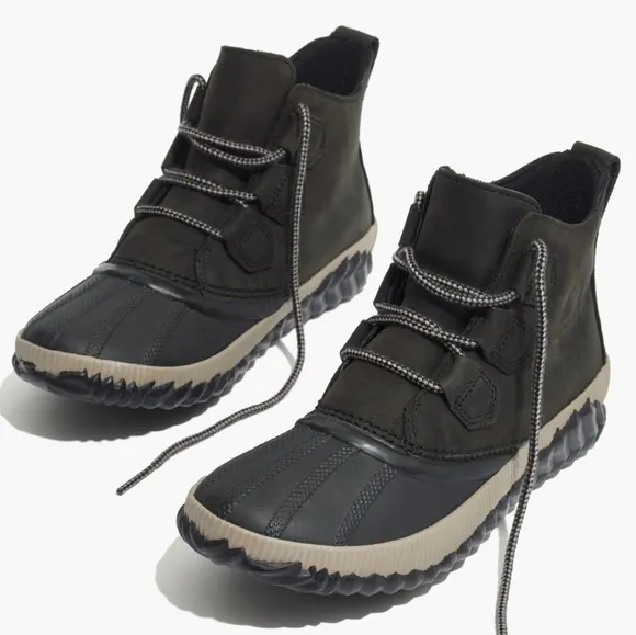 Sorel Out N About Plus Boots Black Size 8 Womens Duck Boots