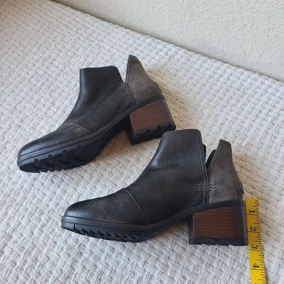 Sorel Pebbled Leather Ankle Boots Women's Size 8