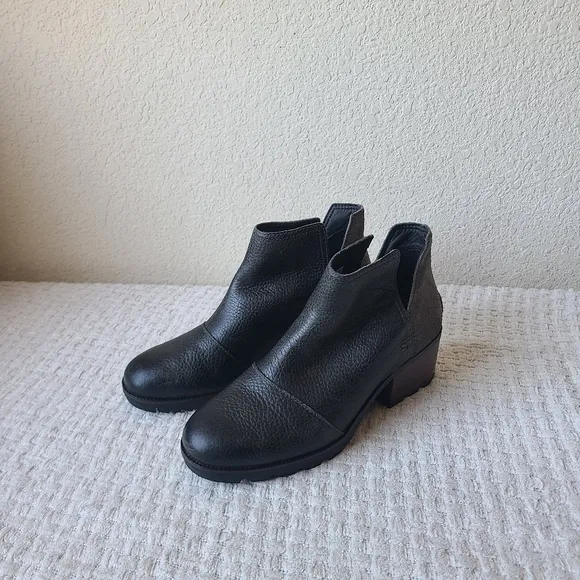 Sorel Pebbled Leather Ankle Boots Women's Size 8