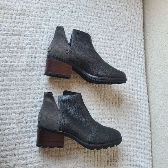 Sorel Pebbled Leather Ankle Boots Women's Size 8
