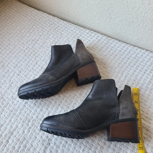 Sorel Pebbled Leather Ankle Boots Women's Size 8