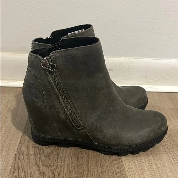 Sorel wedge Ankle Boots