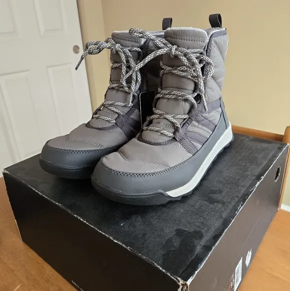 Sorel Whitney II short lace snow boots