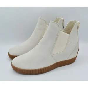 Sorel Women Size 9.5 Out N About Wedge II White Waterproof Slip-On Shoes Booties