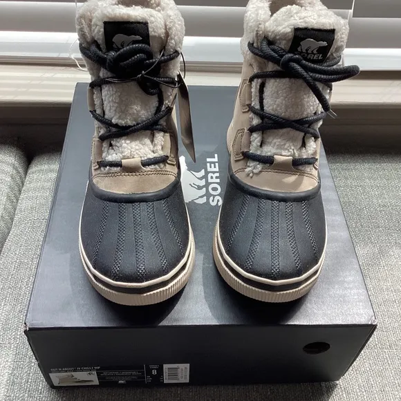 Sorel Women's Out N About IV Chillz Waterproof Booties, size 8