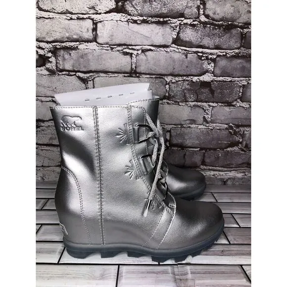 Sorel x Disney Joan of Arctic Metallic Silver Lace Wedge Frozen Boots Women 5/37