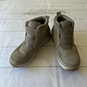 Sorel Out N About Plus Waterproof Boots Size 8