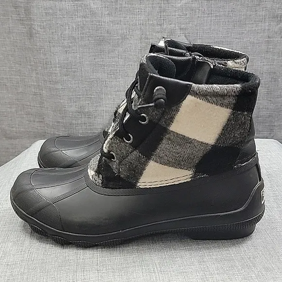 Sperry Saltwater Duck Boots Women's sz 8.5 Black Buffalo Plaid STS86450