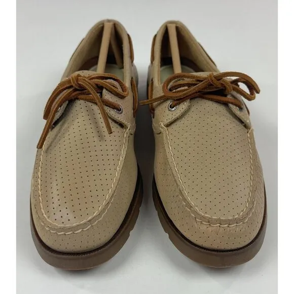 Sperry Top-Sider Leeward Off White 2-Eye Mens Wide Tan Perforated Boat Shoes