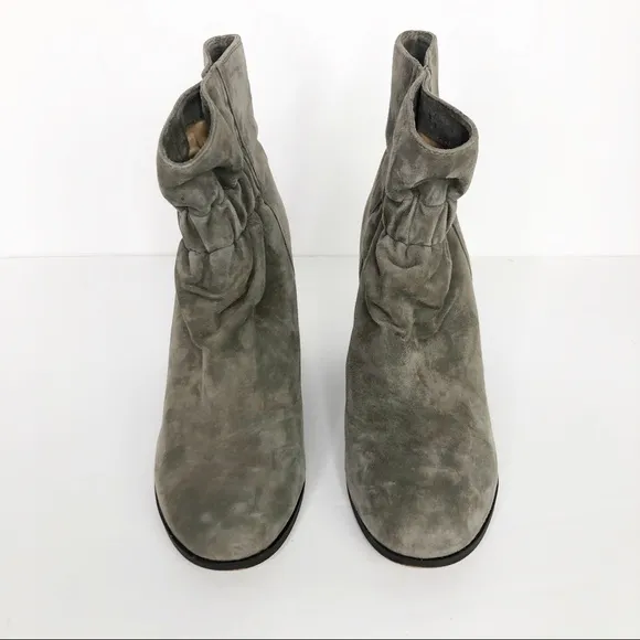 SPLENDID gray suede ankle boots