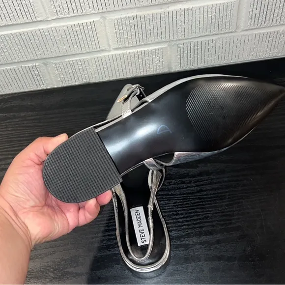 🆕STEVE MADDEN Anyaa Silver Women's Flat