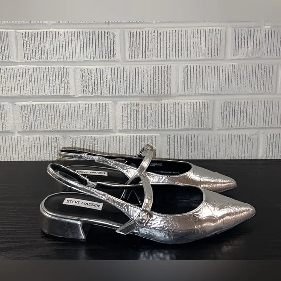 🆕STEVE MADDEN Anyaa Silver Women's Flat