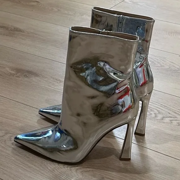 Steve Madden DILARA metallic Silver High Heel zip festival Coachella Ankle Boots