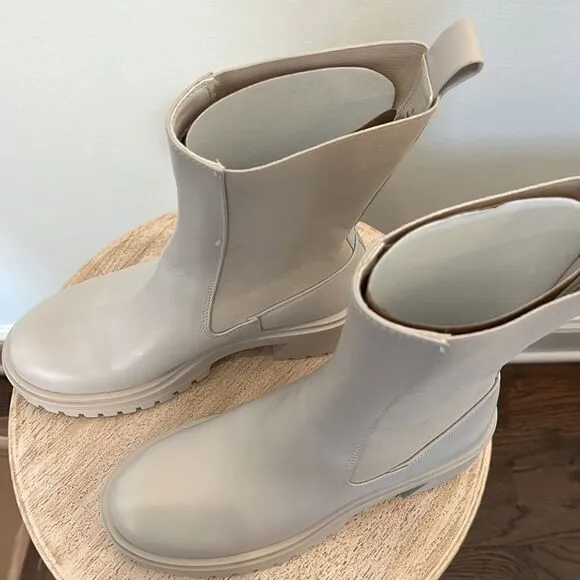 Steve Madden Hesitant Lug Mid Calf Boot Bone Leather Size 8.5 NIB