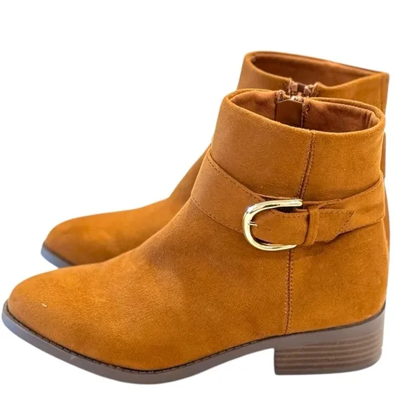 STEVE MADDEN Kids Cognac Bayville Zip Ankle Bootie | US 4