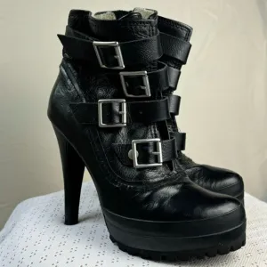 Steve Madden Size 8 Black Leather Ankle High‎ Platform Heel Boots