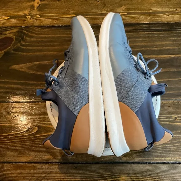 Steve Madden Stylish Gray Sneakers for Men