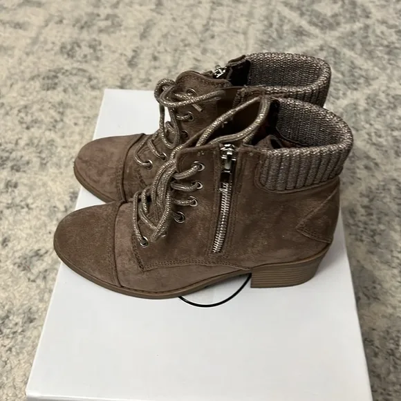 Steve Madden Tan Boots