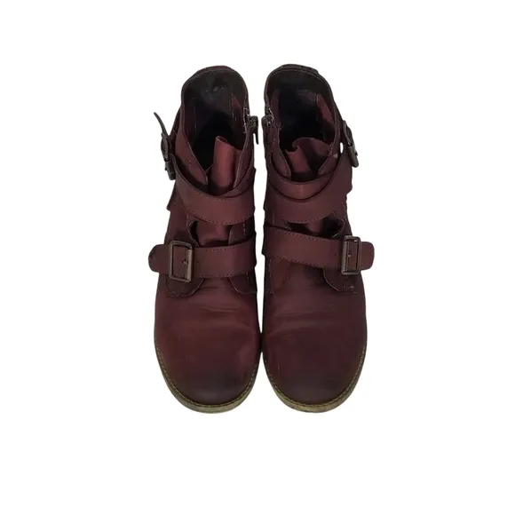 Steve Madden Teritory Burgundy Buckled Ankle Boots Womens Size 8