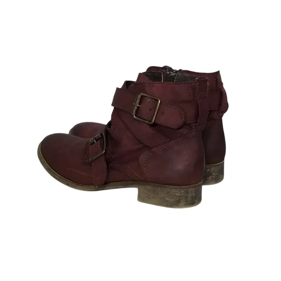 Steve Madden Teritory Burgundy Buckled Ankle Boots Womens Size 8