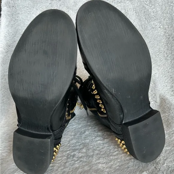 Steve Madden Ternn Black and Gold Combat Boots Leather Studded Moto Ankle Biker