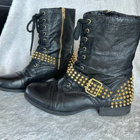 Steve Madden Ternn Black and Gold Combat Boots Leather Studded Moto Ankle Biker