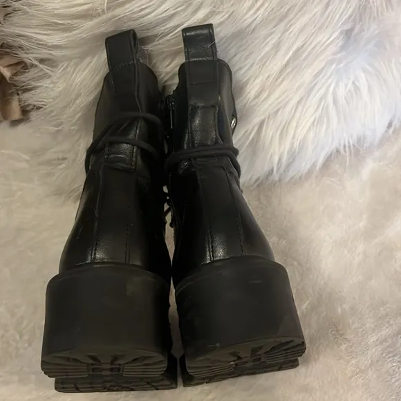 Steve Madden Tornado Black Leather Lace Up Combat Moto Combat Motorcycle Boots