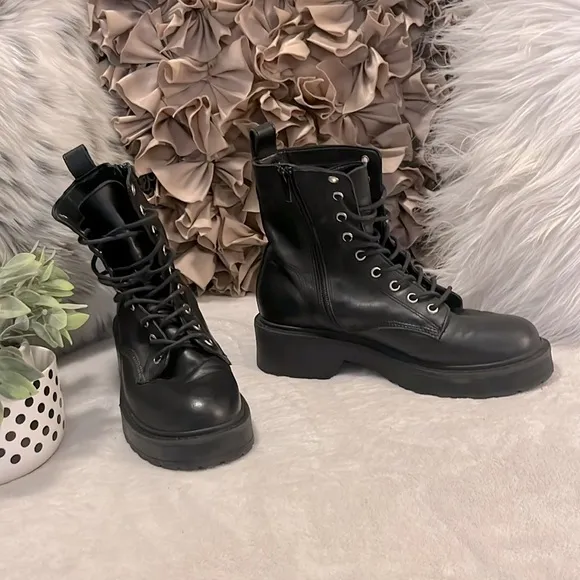 Steve Madden Tornado Black Leather Lace Up Combat Moto Combat Motorcycle Boots