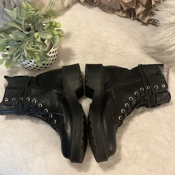Steve Madden Tornado Black Leather Lace Up Combat Moto Combat Motorcycle Boots