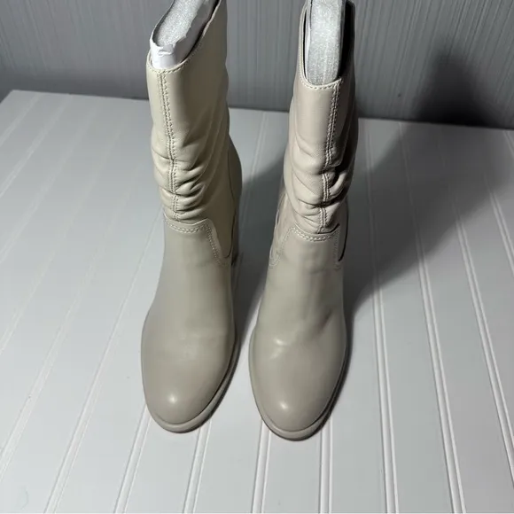Steve Madden Vector ankle boots bone leather size 8 NWT