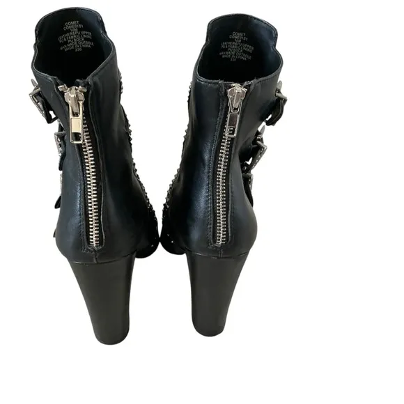 Steve Madden women’s 10 black leather COMET studded boots booties high heels